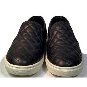 Steve Madden Women's Quilted Slip On Sneaker Black 6.5.